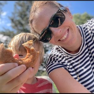 Meet your Posher, Elizabeth